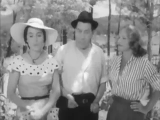منشی در مورد گروهی از تنظیمات FFM توسط رئیس گیج دانلودفيلم سينمايي سكسي شده است.