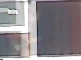 زن بالغ در نایلون یک مینا سکس های جدیدایرانی را خنک کرد و آن را به میز کار در دفتر داد